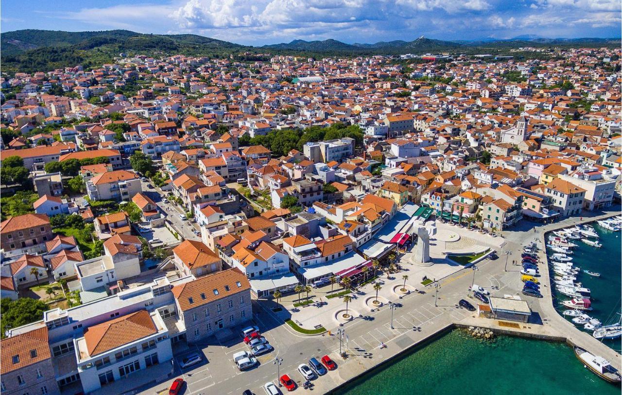 4 Bedroom Cozy Apartment In Vodice Kültér fotó